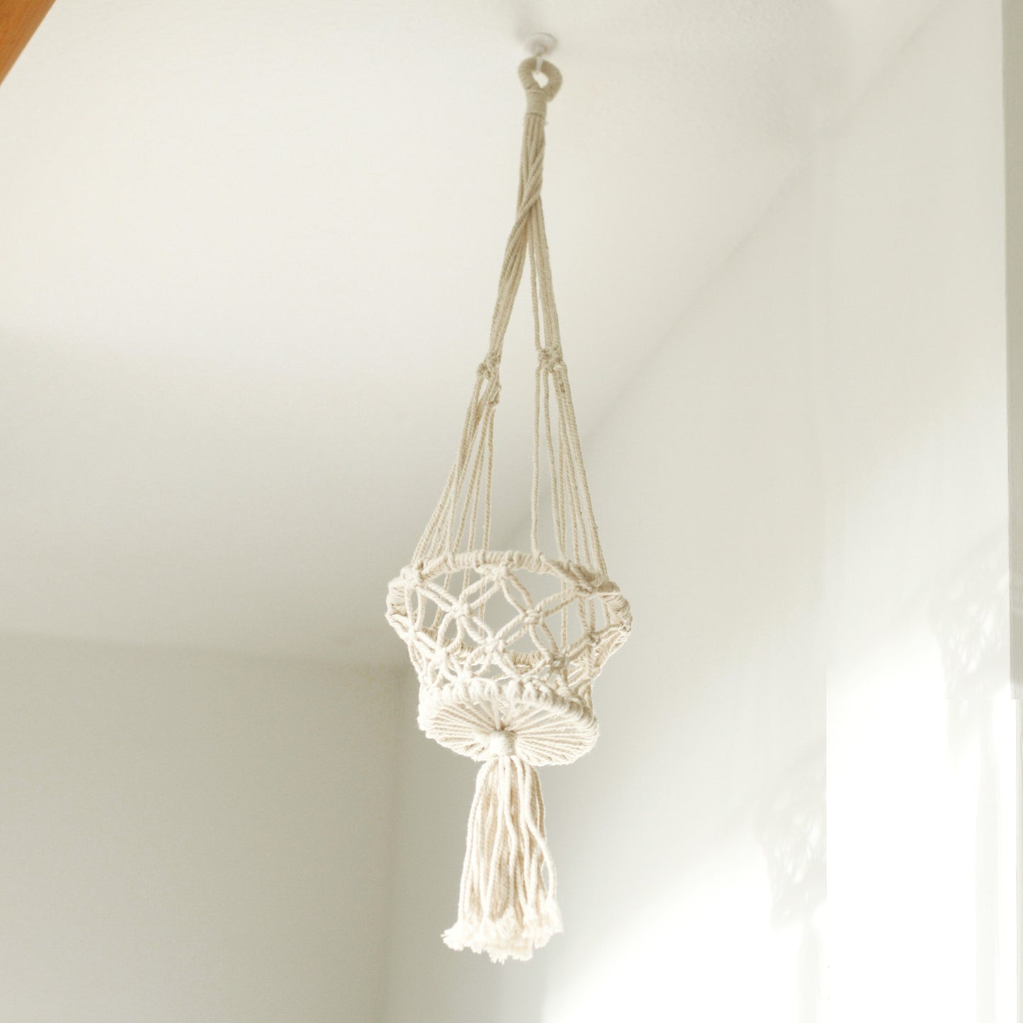 Macrame Pot Holder - Single Small Pot